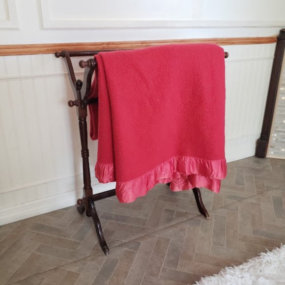 SOLD Mariposa Wool Blanket Shuler & Benninghofen All Wool Red Satin Edge 73x85 - Picture 3 of 11